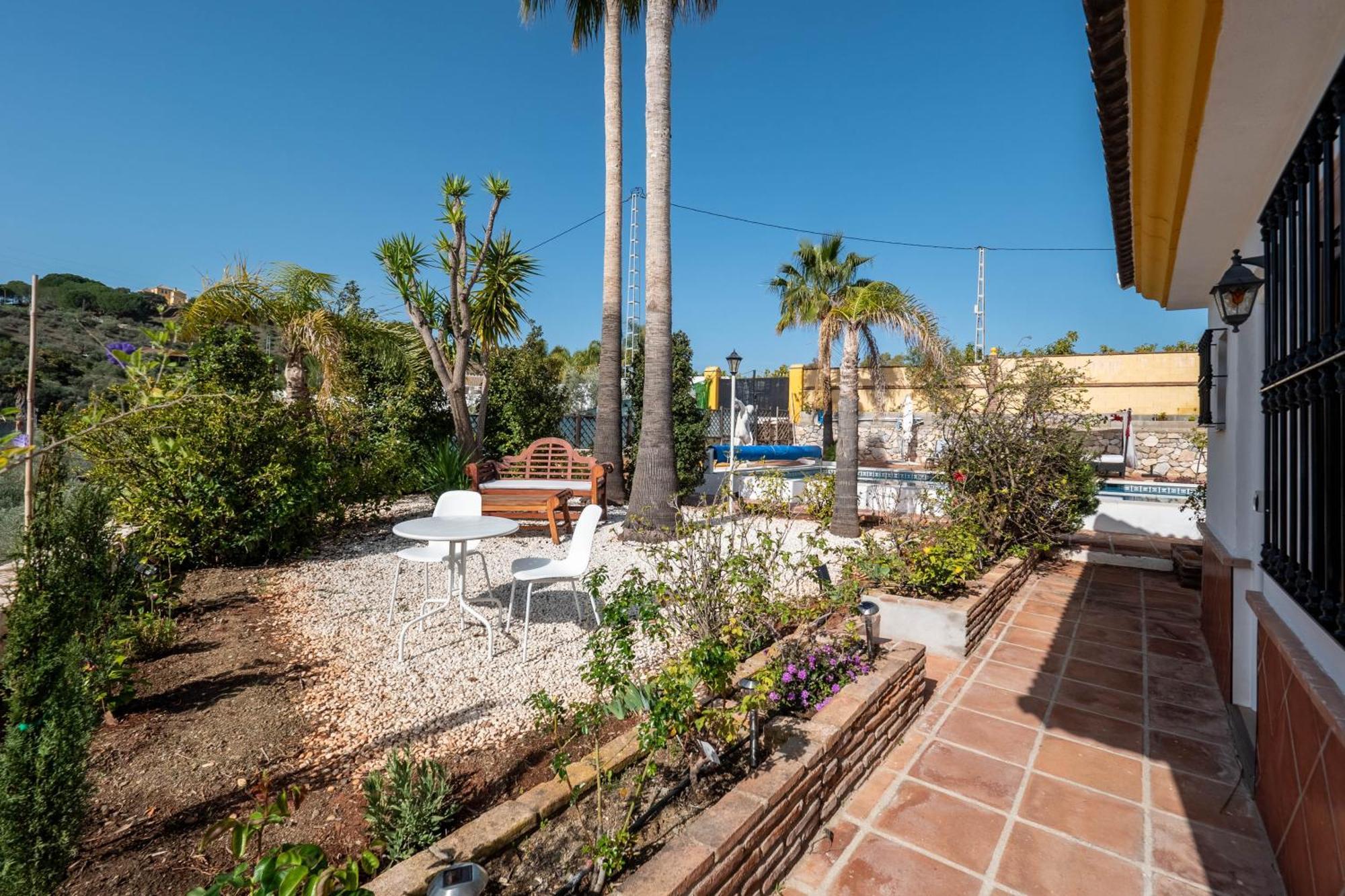 Casa Amarilla Casitas *